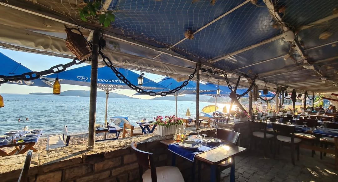 Tri Ribara Restaurant
